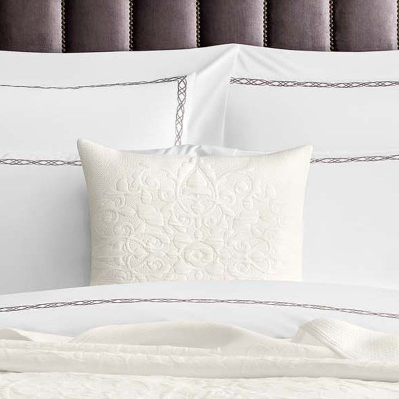 Decorative pillow MONTE