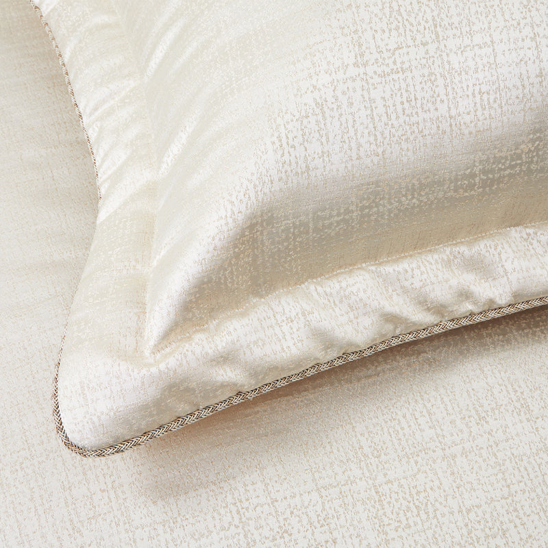 Westlyn Comforter Set (Set of 4)
